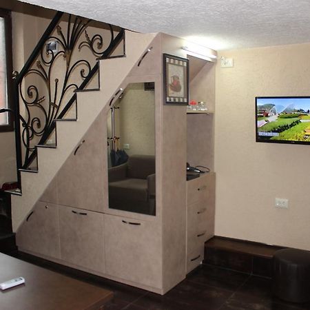 Apartment Anzi Batumi Room photo