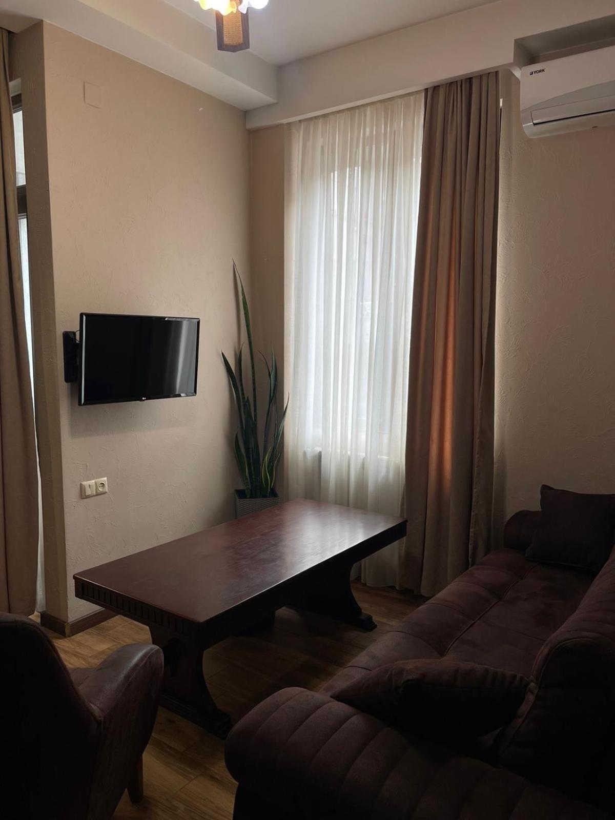 Apartment Anzi Batumi Exterior photo