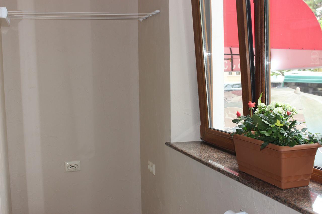 Apartment Anzi Batumi Exterior photo