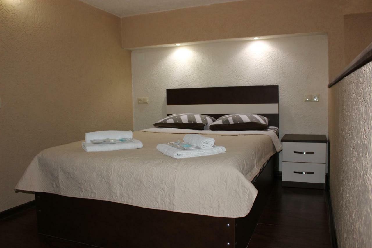 Apartment Anzi Batumi Exterior photo